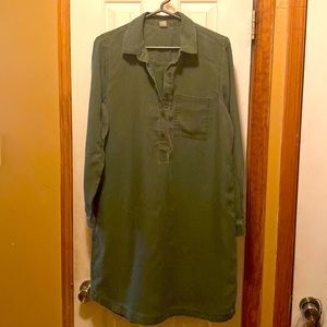 New… Army green denim look dress in medium. Dress up or down longsleeve
